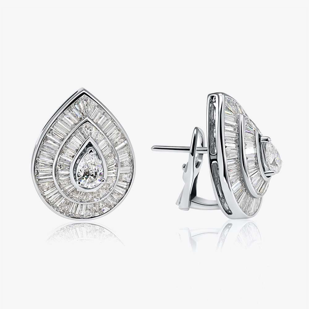 Timeless Classic Diamond Diamond Earring, White Gold