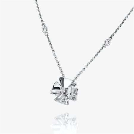 Lumiere Fleur Diamond Diamond Pendant, White Gold S1